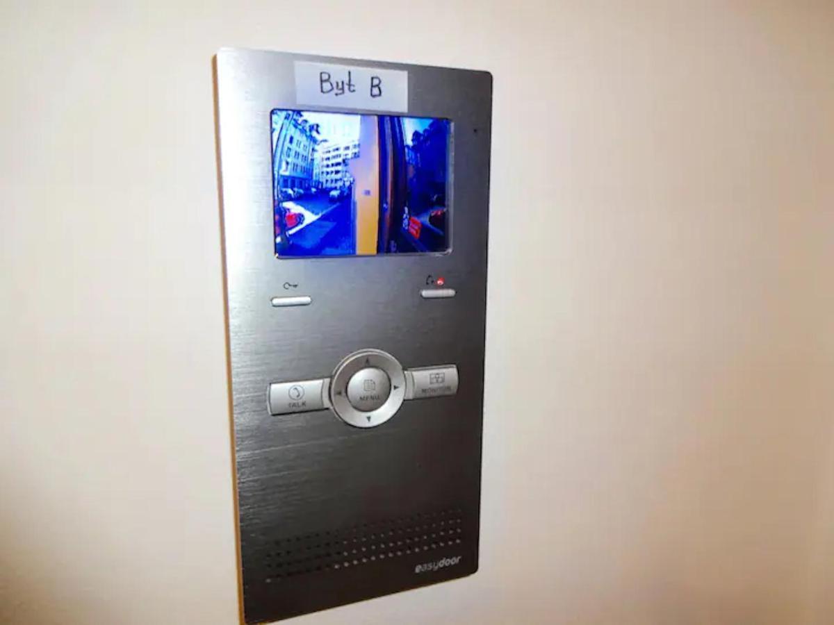 Ground Floor Apartment براغ المظهر الخارجي الصورة